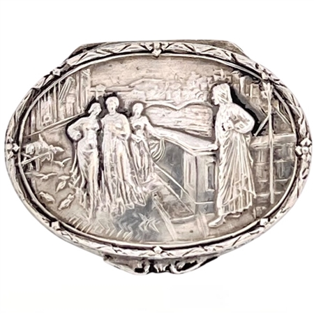 Beautifully-detailed Embossed Sterling Silver Patch Box